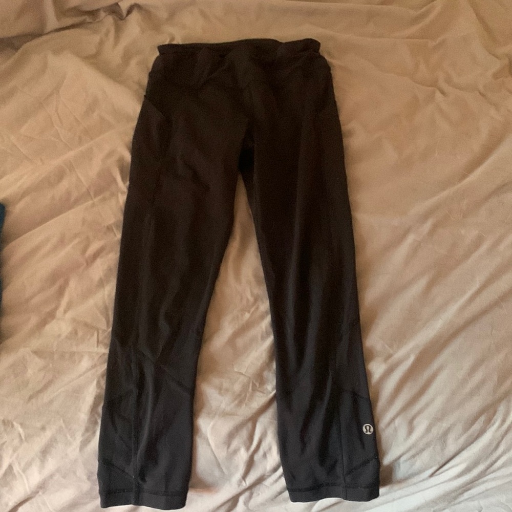 Lulu lemon capris